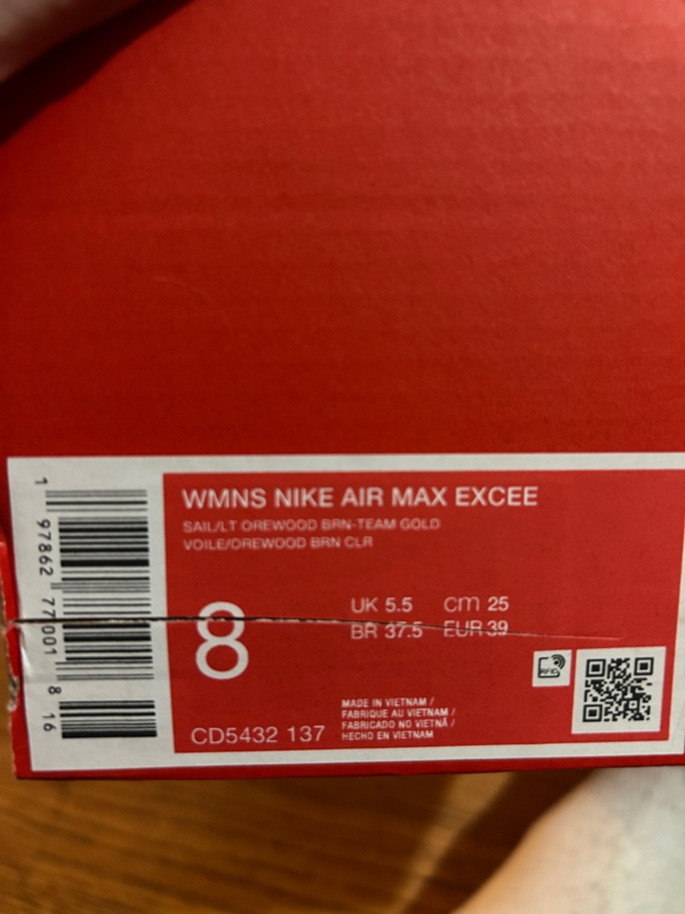 Brand New Nike AirMax Sneakers - Picture 5 of 5